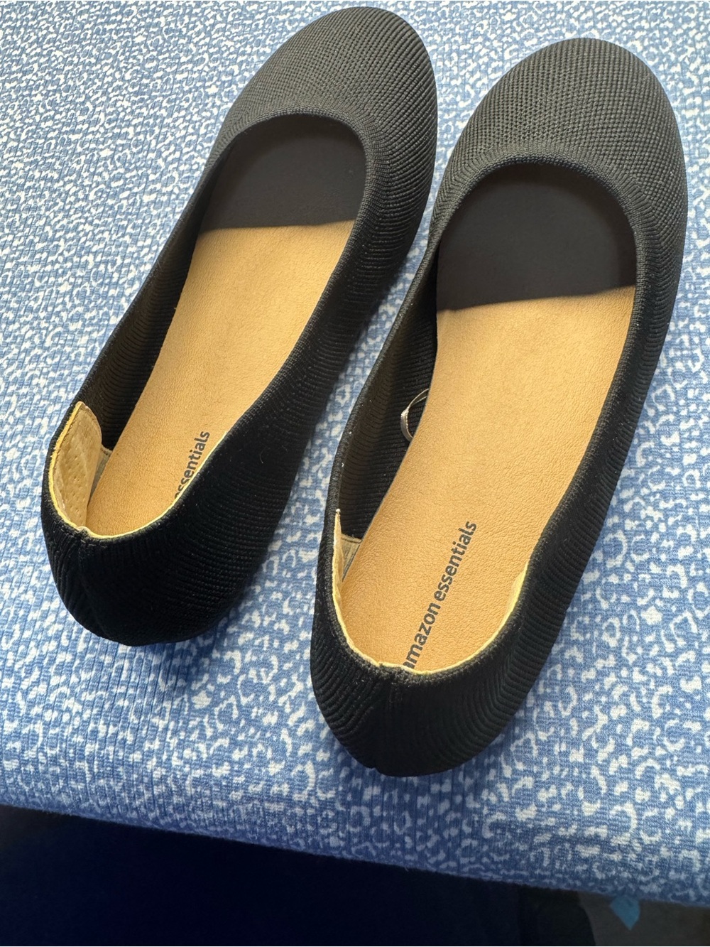 Amazon Essentials Black Knit Slip-On Ballet Flats